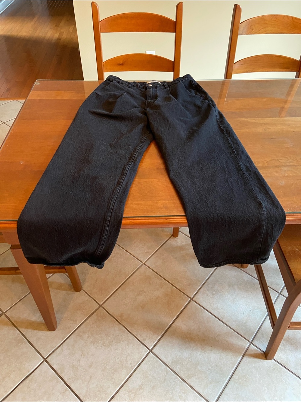 Abercrombie & Fitch Black High-Rise Loose Jeans. Heavyweight. Size 10.